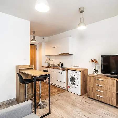 Rentplanet - Kalwaryjska Apartment *