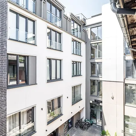 Rentplanet - Kalwaryjska דירה *